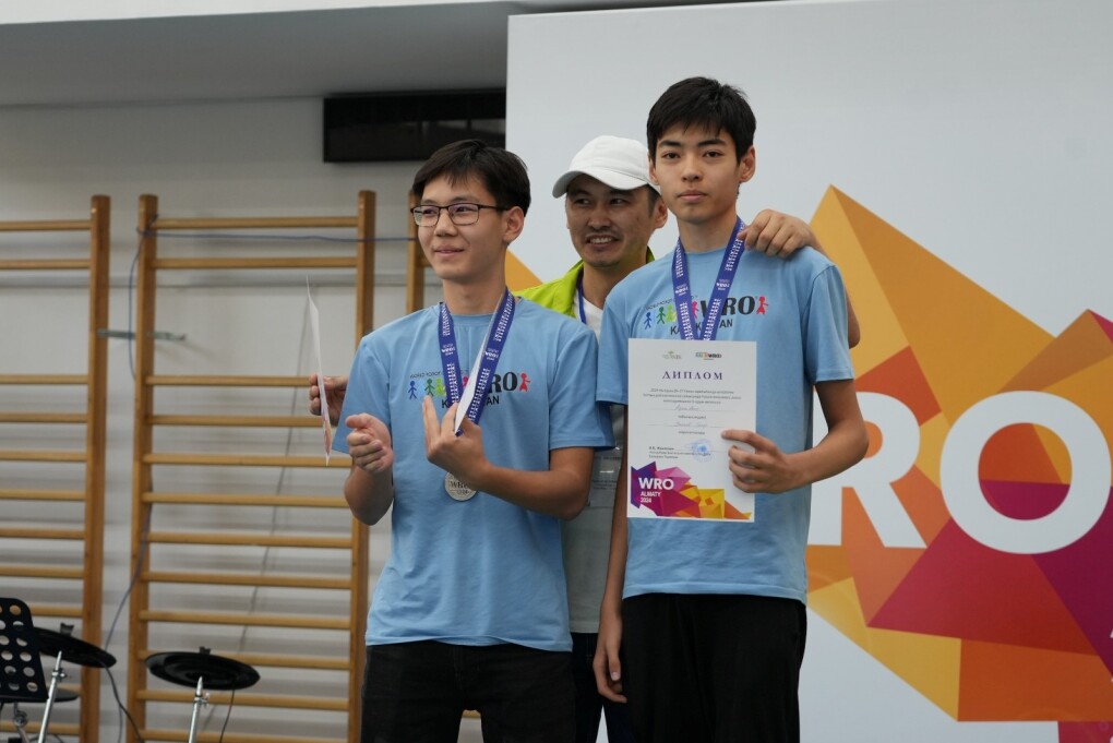 Zhaikpress.kz - “WRO-2024”: Ученики NIS Уральск стали призерами